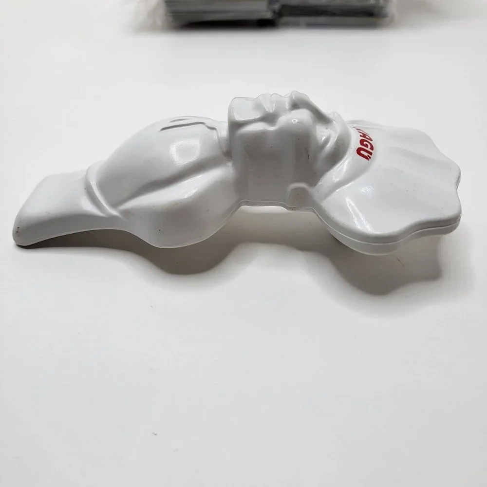Chef Ragu Bottle Jar Lid Opener USA Vintage 5-1/4